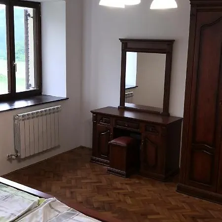 Apartma Logar Кобарид