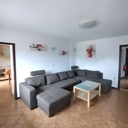 Apartma Logar דירה קובאריד