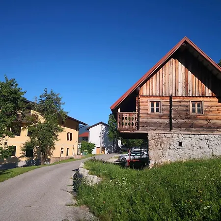 Apartma Logar דירה קובאריד