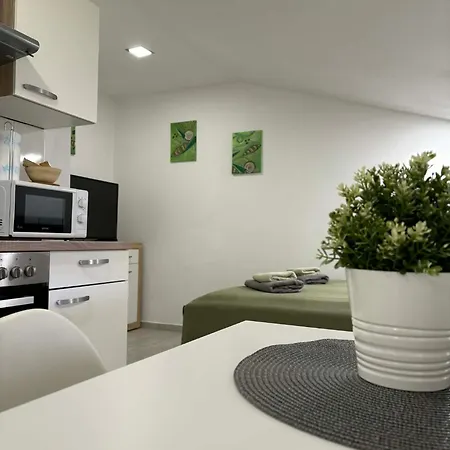 Apartma Logar 코바리드