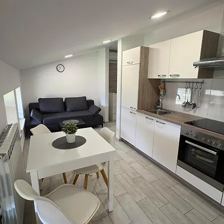 Apartma Logar
